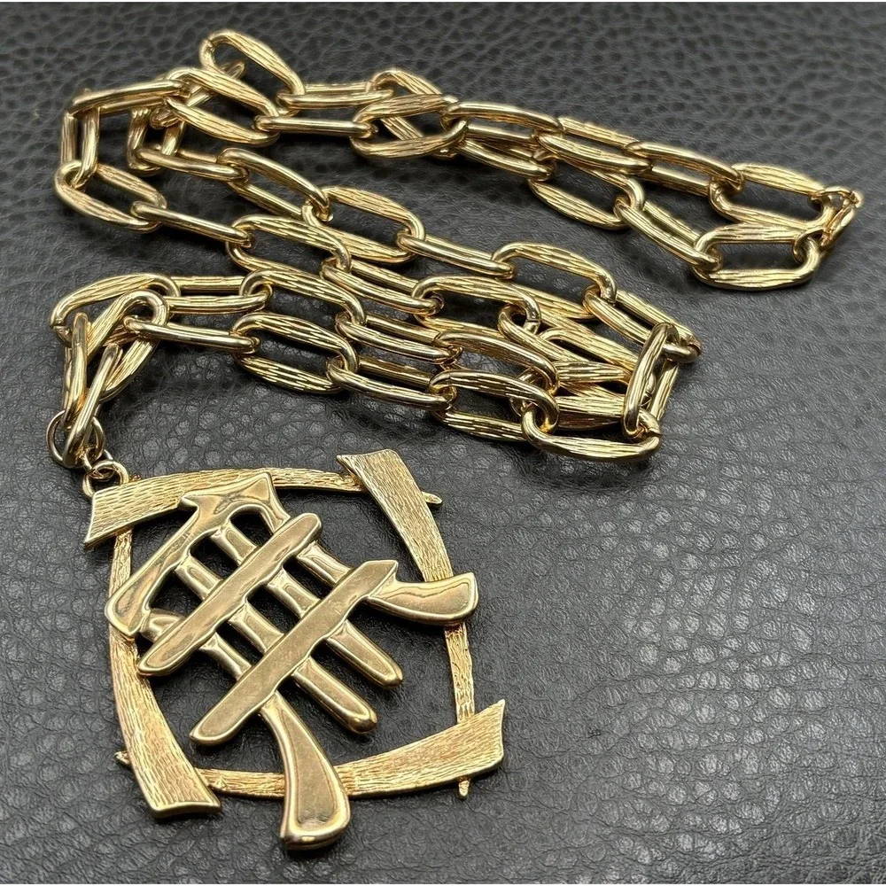 Vintage Asian Character Large Pendant 30